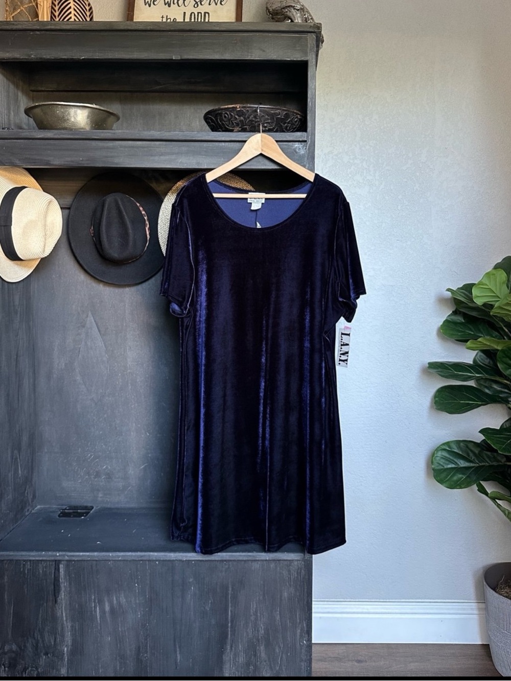Liberty Apparel Vintage Womens Plus Size Velvet Shift Dress - Short Sleeve 2X